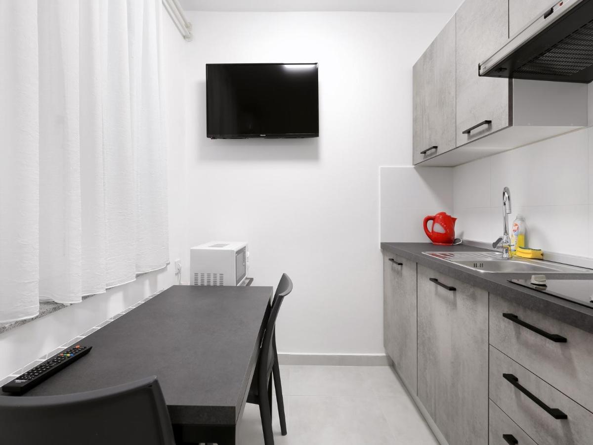Rooms Studentsko Naselje Ivan Goran Kovacic Rijeka Ngoại thất bức ảnh