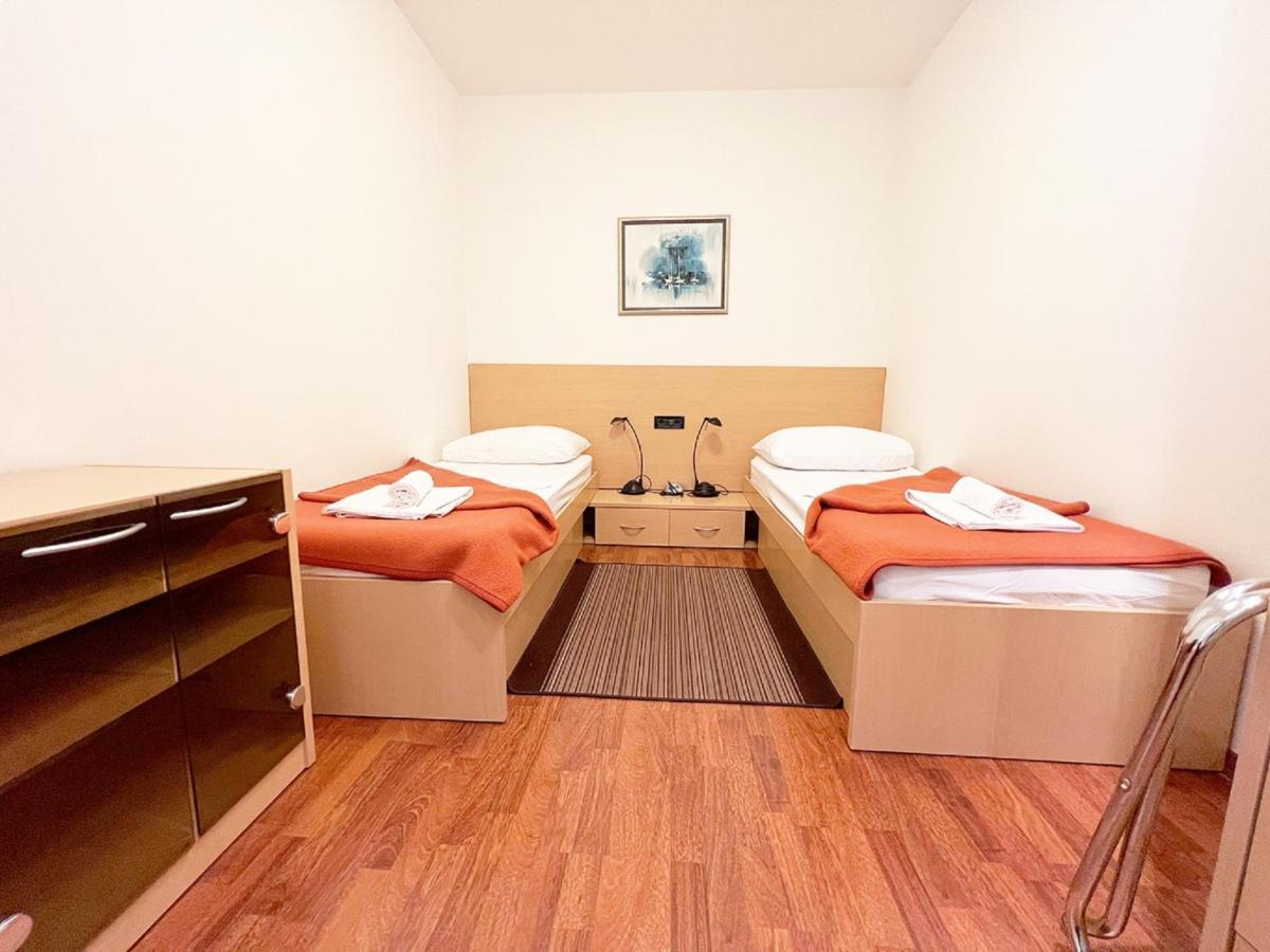 Rooms Studentsko Naselje Ivan Goran Kovacic Rijeka Phòng bức ảnh